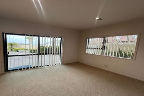 Photo of property in 1/15a Takutai Avenue, Bucklands Beach, Auckland, 2012