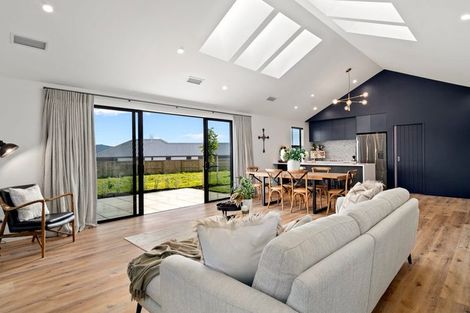 Photo of property in 22 Ridge Drive, Omokoroa, 3114