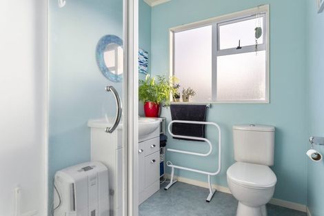 Photo of property in 54 Shaw Road, Oratia, Auckland, 0604