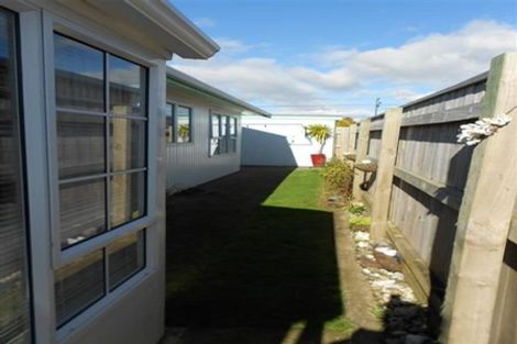 Photo of property in 2/311 Carrington Street, Vogeltown, New Plymouth, 4310