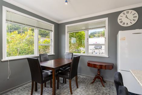 Photo of property in 159 Sievers Grove, Cannons Creek, Porirua, 5024