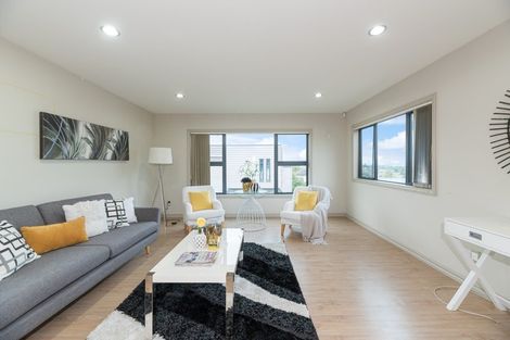 Photo of property in 45 Forrest Hill Road, Milford, Auckland, 0620