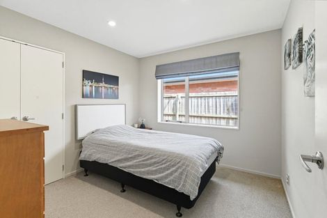 Photo of property in 21 Blowers Place, Halswell, Christchurch, 8025