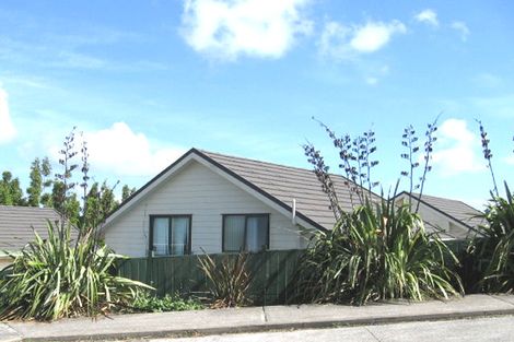 Photo of property in 38 Benchmark Drive, Massey, Auckland, 0614