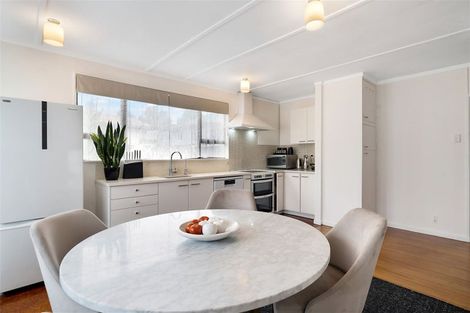 Photo of property in 19 Blacklock Avenue, Henderson, Auckland, 0612