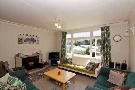 Photo of property in 147 Branxholm Street, Roxburgh, 9500