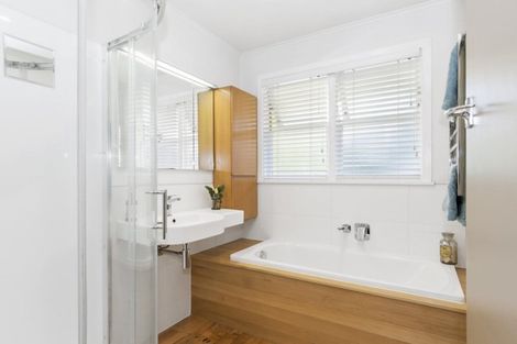 Photo of property in 70a Sutherland Road, Brookfield, Tauranga, 3110