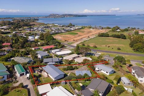 Photo of property in 134 Athenree Road, Athenree, Katikati, 3177