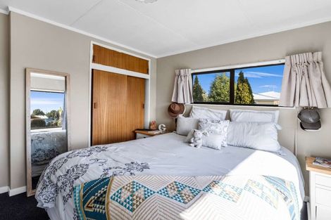 Photo of property in 1 Mathew Street, Dannevirke, 4930