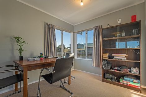 Photo of property in 5 Jupiter Street, Milson, Palmerston North, 4414