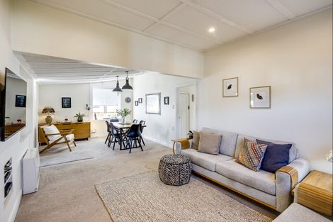 Photo of property in 206 Lyndon Road West, Hastings, 4122