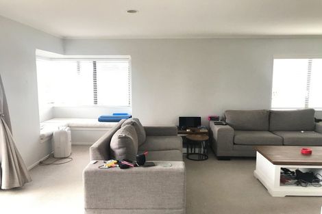 Photo of property in 2/117 Ridge Road, Howick, Auckland, 2014