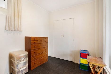 Photo of property in 1/9 Jay Court, Botany Downs, Auckland, 2010