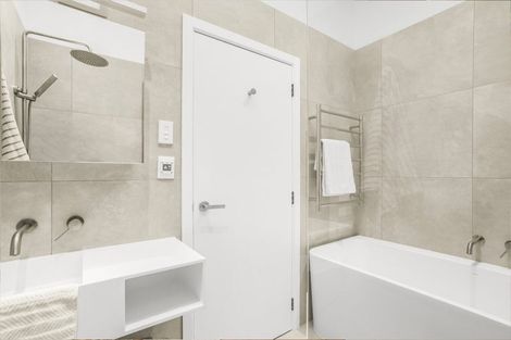 Photo of property in 4/11 Courtenay Place, Te Aro, Wellington, 6011