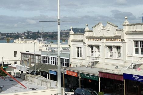 Photo of property in 4/64 Victoria Road, Devonport, Auckland, 0624