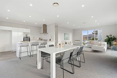 Photo of property in 24 Malbec Place, Huapai, Kumeu, 0810