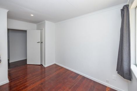 Photo of property in 1 Kenney Crescent, Fairfield, Hamilton, 3214