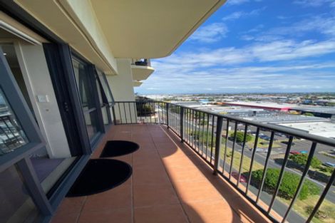 Photo of property in The Rennaissance, 11c/18 Ronwood Avenue, Manukau, Auckland, 2104