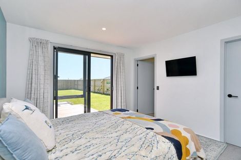 Photo of property in 48 Chambers Avenue, Woodend, 7691