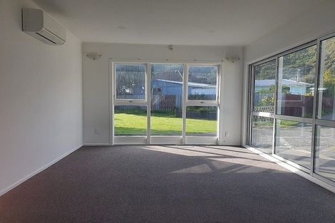 Photo of property in 29 Ruthven Road, Wainuiomata, Lower Hutt, 5014