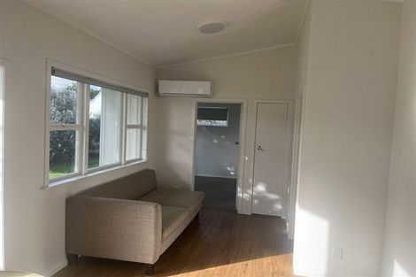 Photo of property in 32 Carbine Road, Mount Wellington, Auckland, 1060