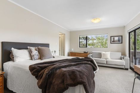 Photo of property in 22 Houston Place, Bayview, Auckland, 0629