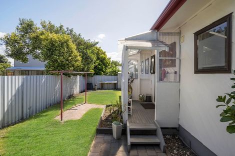 Photo of property in 30a Hartford Avenue, Papamoa Beach, Papamoa, 3118