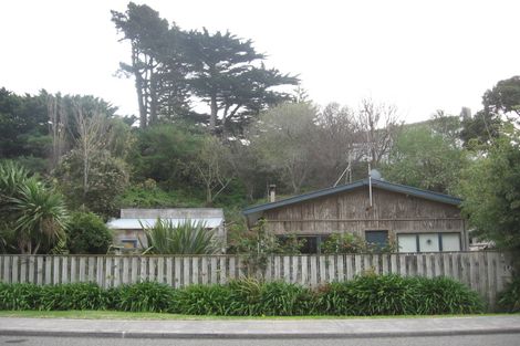 Photo of property in 35 Renown Road, Raumati South, Paraparaumu, 5032