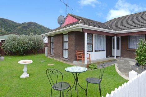 Photo of property in 9 California Drive, Totara Park, Upper Hutt, 5018