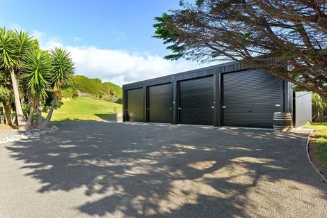 Photo of property in 36 Raukawa Road, Peka Peka, Waikanae, 5391