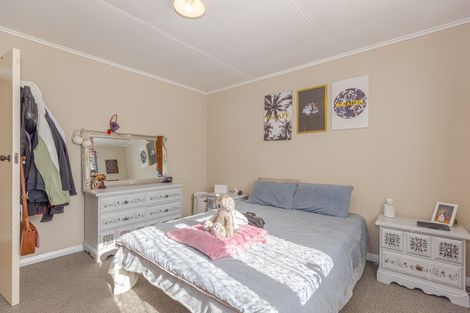 Photo of property in 8 Cross Street, Castlecliff, Whanganui, 4501