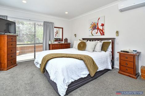 Photo of property in 49 Kuripaka Crescent, The Gardens, Auckland, 2105