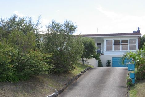 Photo of property in 15 Jellicoe Road, Murrays Bay, Auckland, 0630