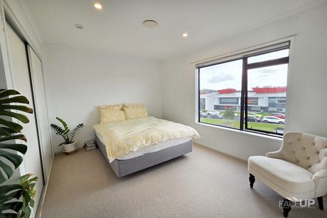 Photo of property in 83c Hobsonville Point Road, Hobsonville, Auckland, 0616