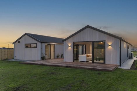 Photo of property in 3 Makakahi Street, Lytton West, 4071