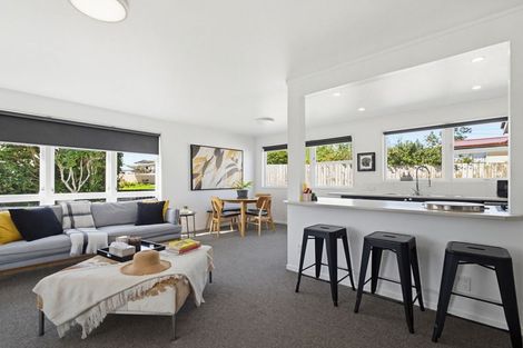 Photo of property in 5 Hetherington Road, Ranui, Auckland, 0612