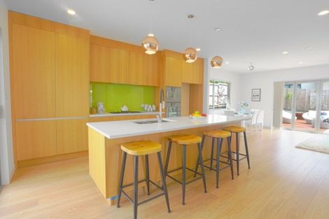 Photo of property in 10 Miller Rise, Silverdale, 0932