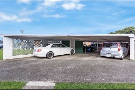 Photo of property in 2/113 Wallace Road, Papatoetoe, Auckland, 2025
