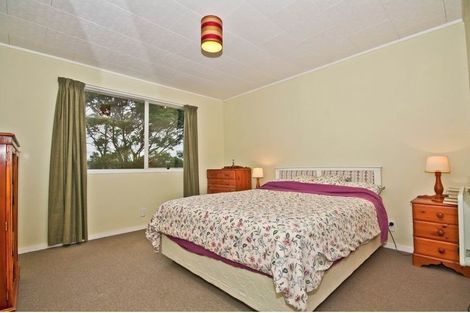 Photo of property in 51 Lynn Road, Bayview, Auckland, 0629