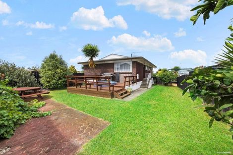 Photo of property in 19 Balgowan Terrace, Conifer Grove, Takanini, 2112