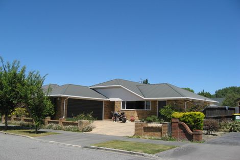 Photo of property in 20 Berkshire Drive Avonhead Christchurch City