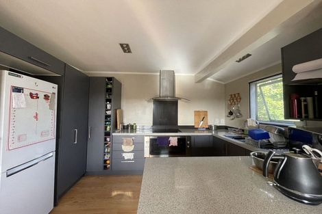 Photo of property in 1/2 Brian Avenue, Forrest Hill, Auckland, 0620