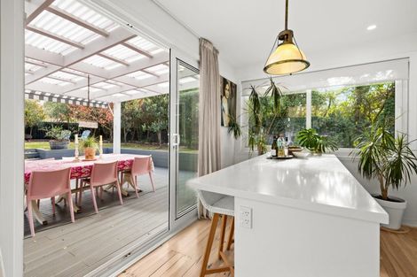 Photo of property in 6 Finnis Lane, Hospital Hill, Napier, 4110