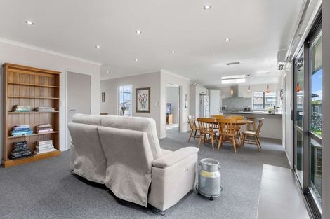 Photo of property in 26 Chesham Street, Rototuna North, Hamilton, 3210