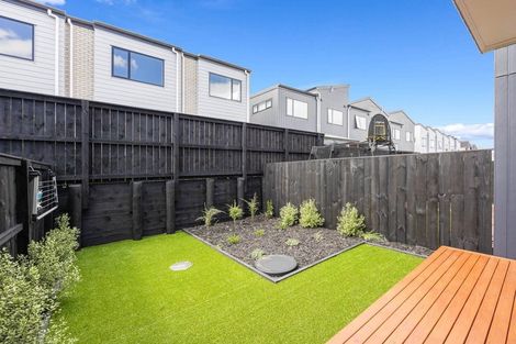 Photo of property in 16 Rana Road, Flat Bush, Auckland, 2019