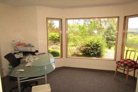 Photo of property in 2 Colletts Road, Mangaroa, Upper Hutt, 5371