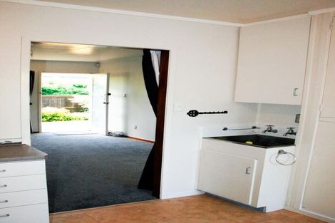 Photo of property in 1/272a Birkdale Road, Birkdale, Auckland, 0626