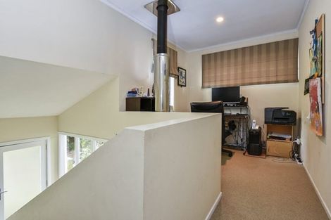 Photo of property in 76 Marlborough Avenue, Glenfield, Auckland, 0629