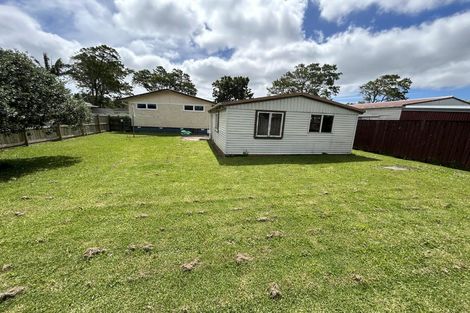 Photo of property in 21 Convair Crescent, Mangere, Auckland, 2022