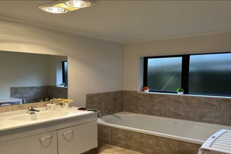 Photo of property in 96a Alfriston Road, Manurewa, Auckland, 2105